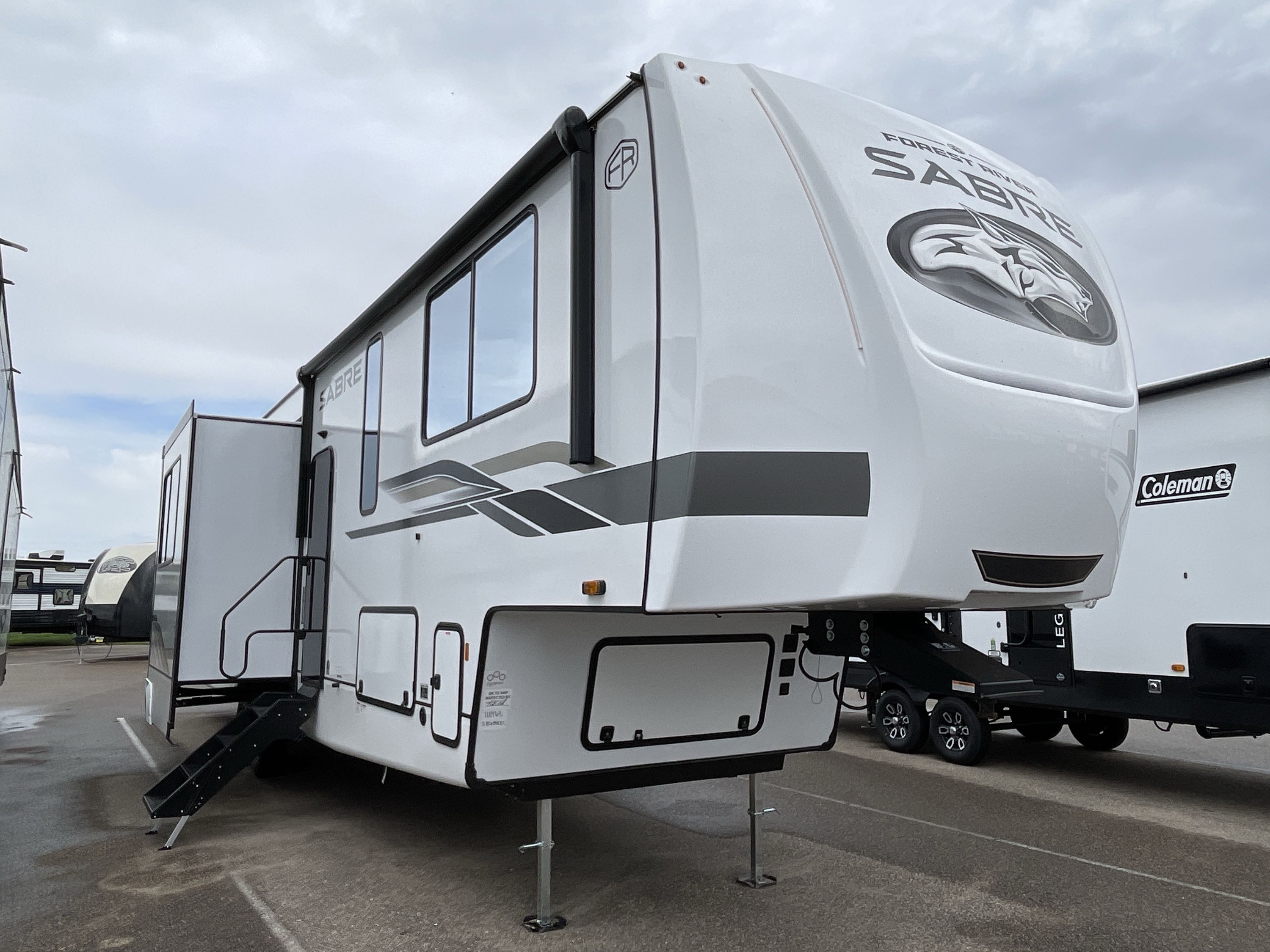 2026 Forest River SABRE 37RVMILES in oronoco MN