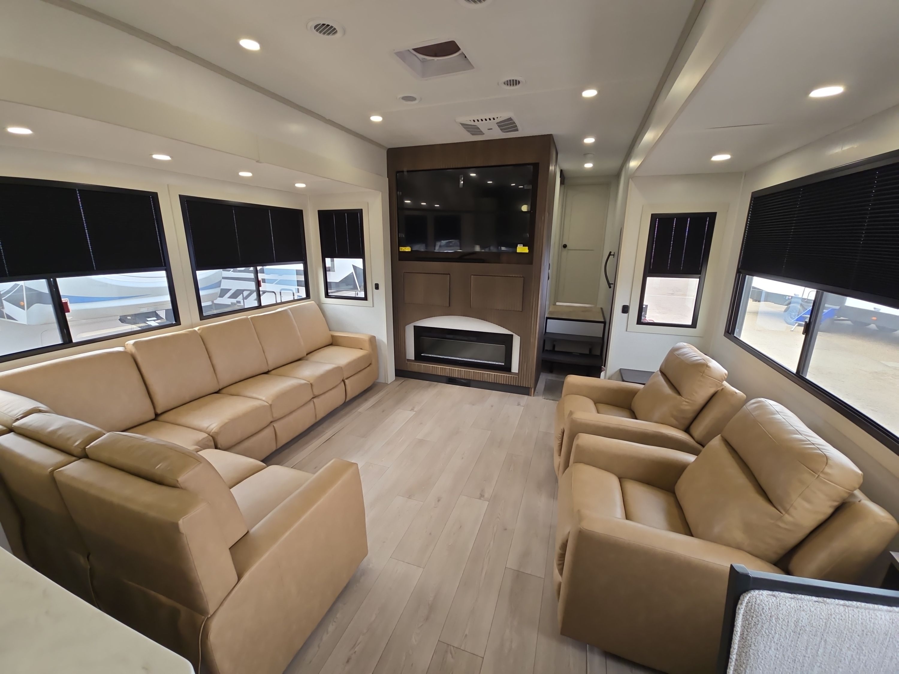 2026 Dutchmen DENALI 366RK in lubbock TX