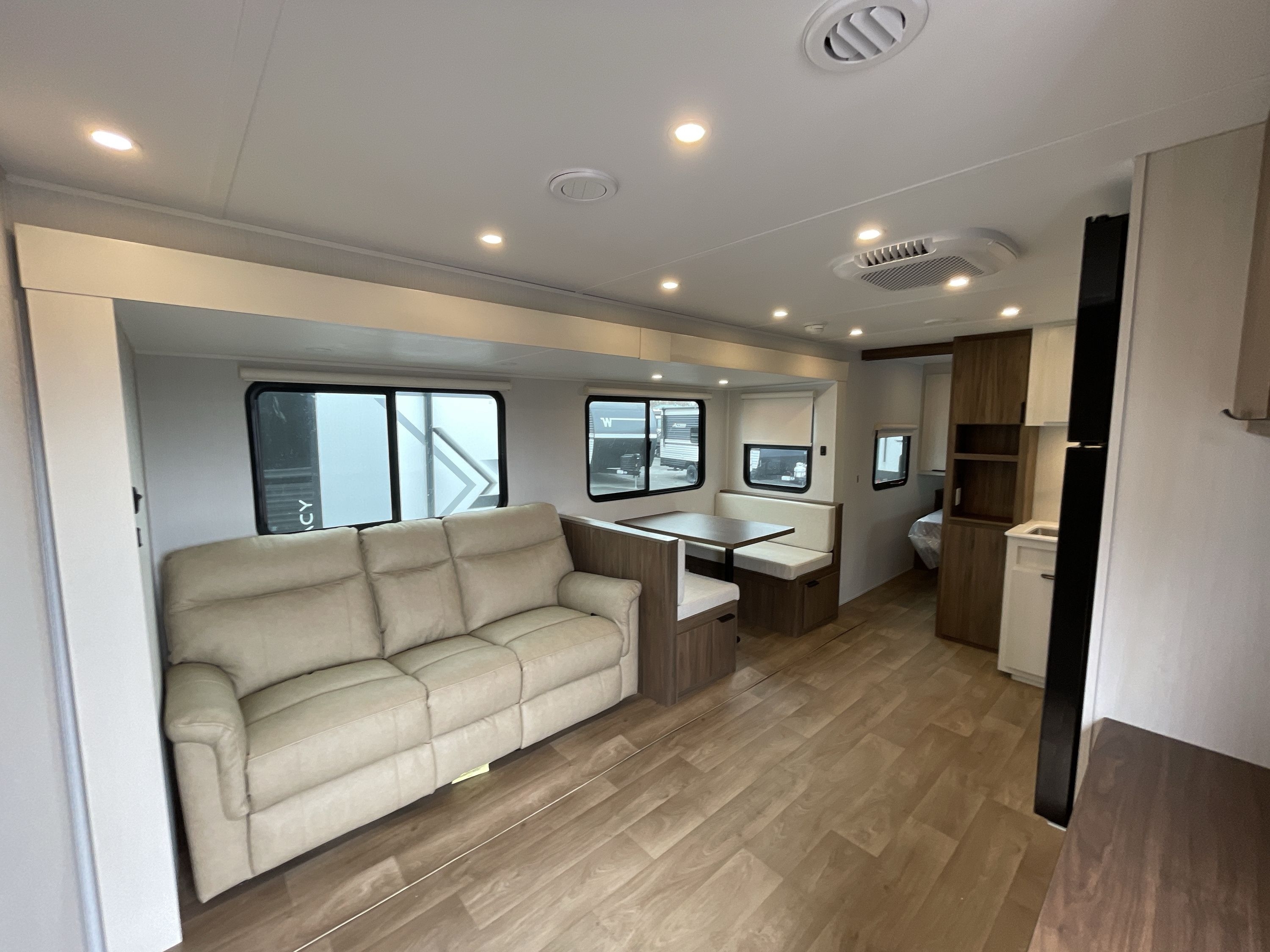 2026 Winnebago THRIVE 24RKS in hamburg NY