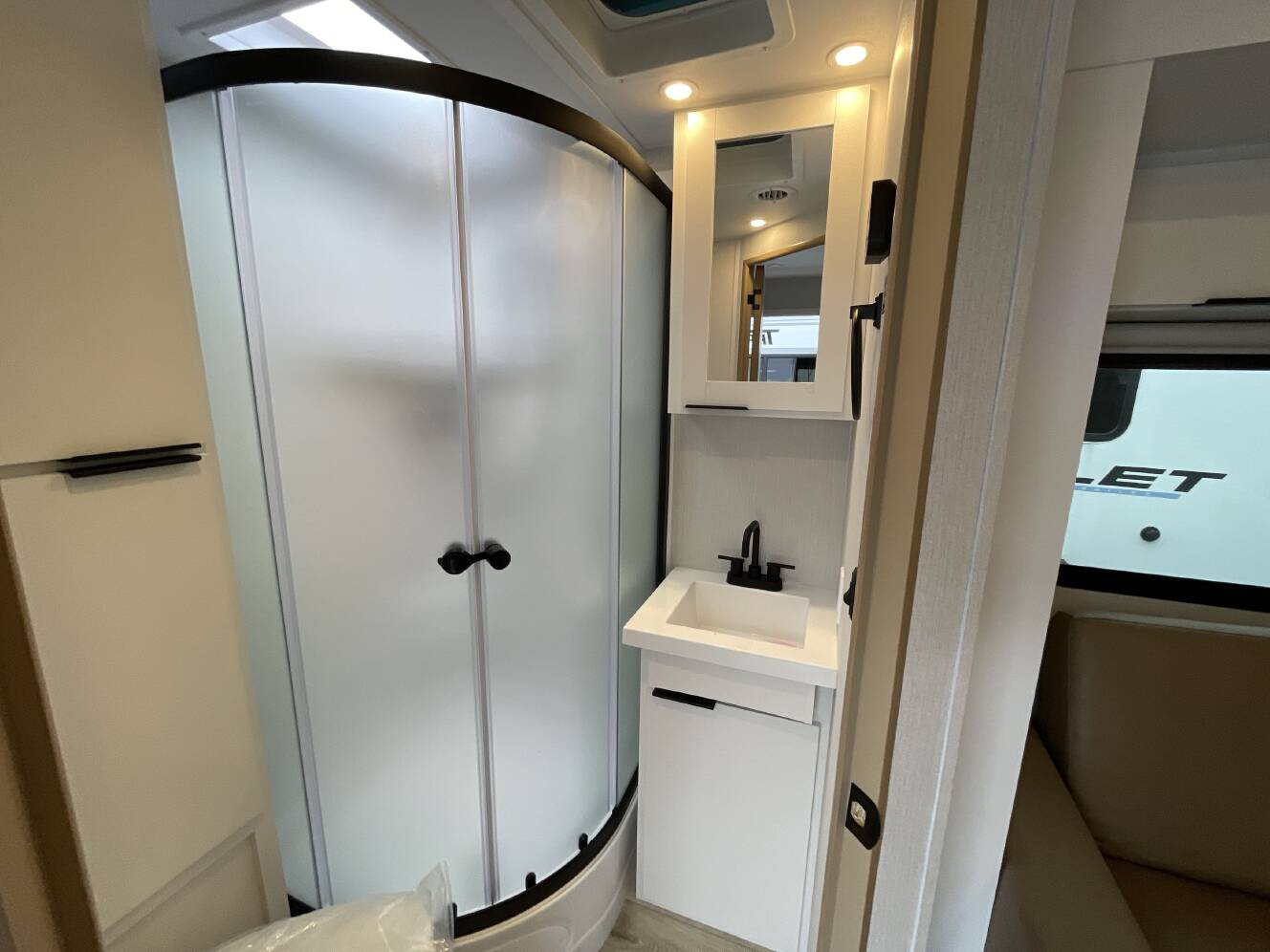 A photo of this 2026 Winnebago THRIVE 18FBS
