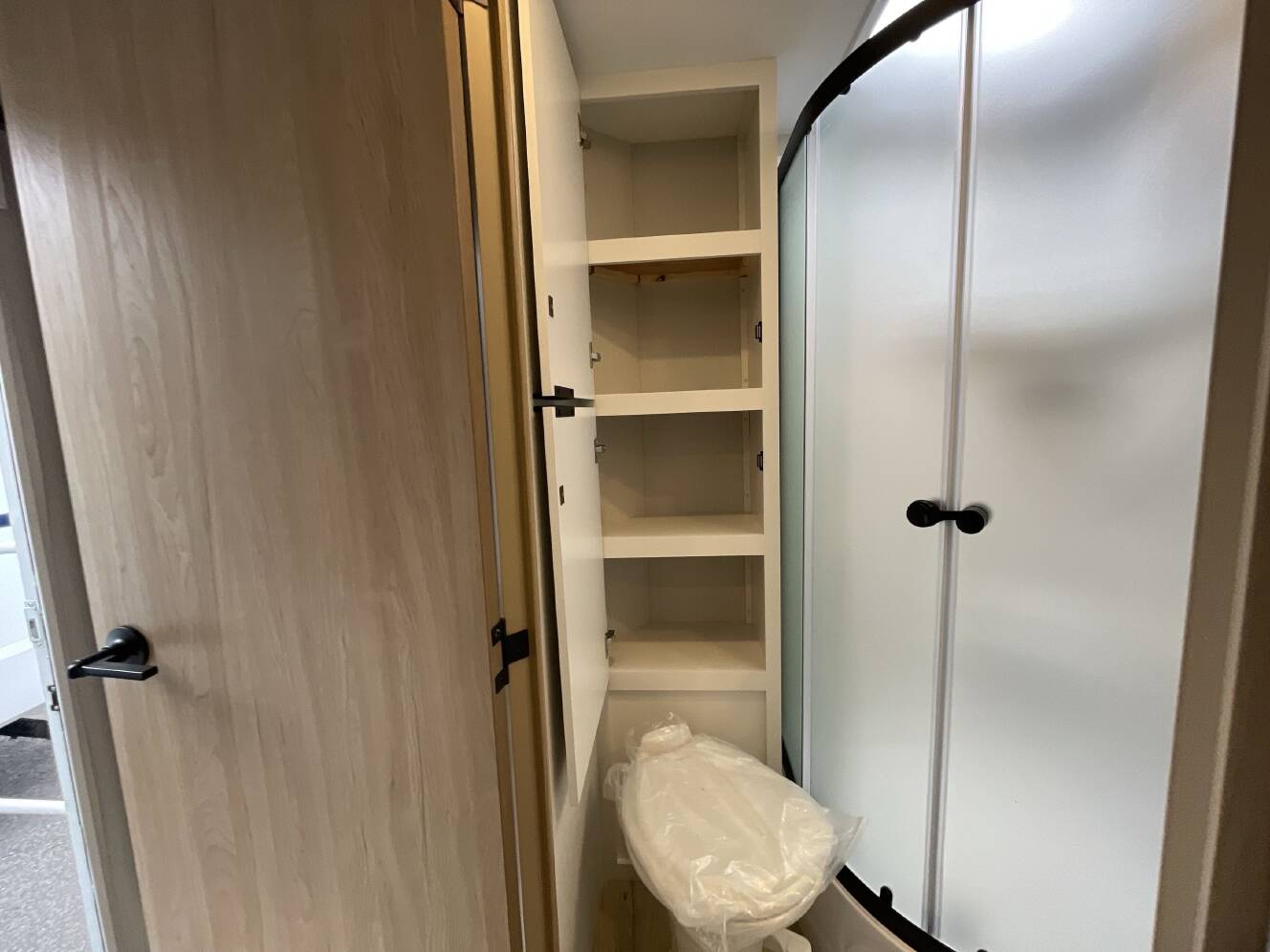 A photo of this 2026 Winnebago THRIVE 18FBS