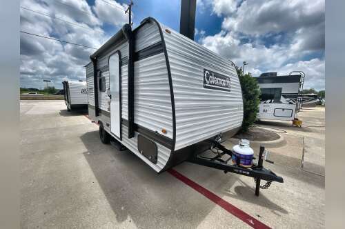 2027 Keystone COLEMAN 17B in denton TX