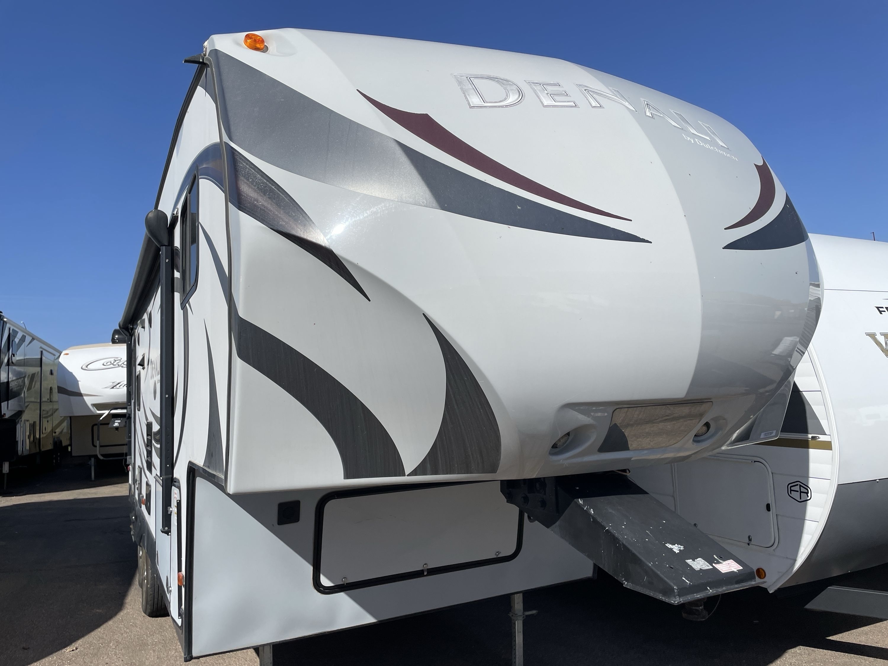 2015 Dutchmen DENALI 2445RL RV