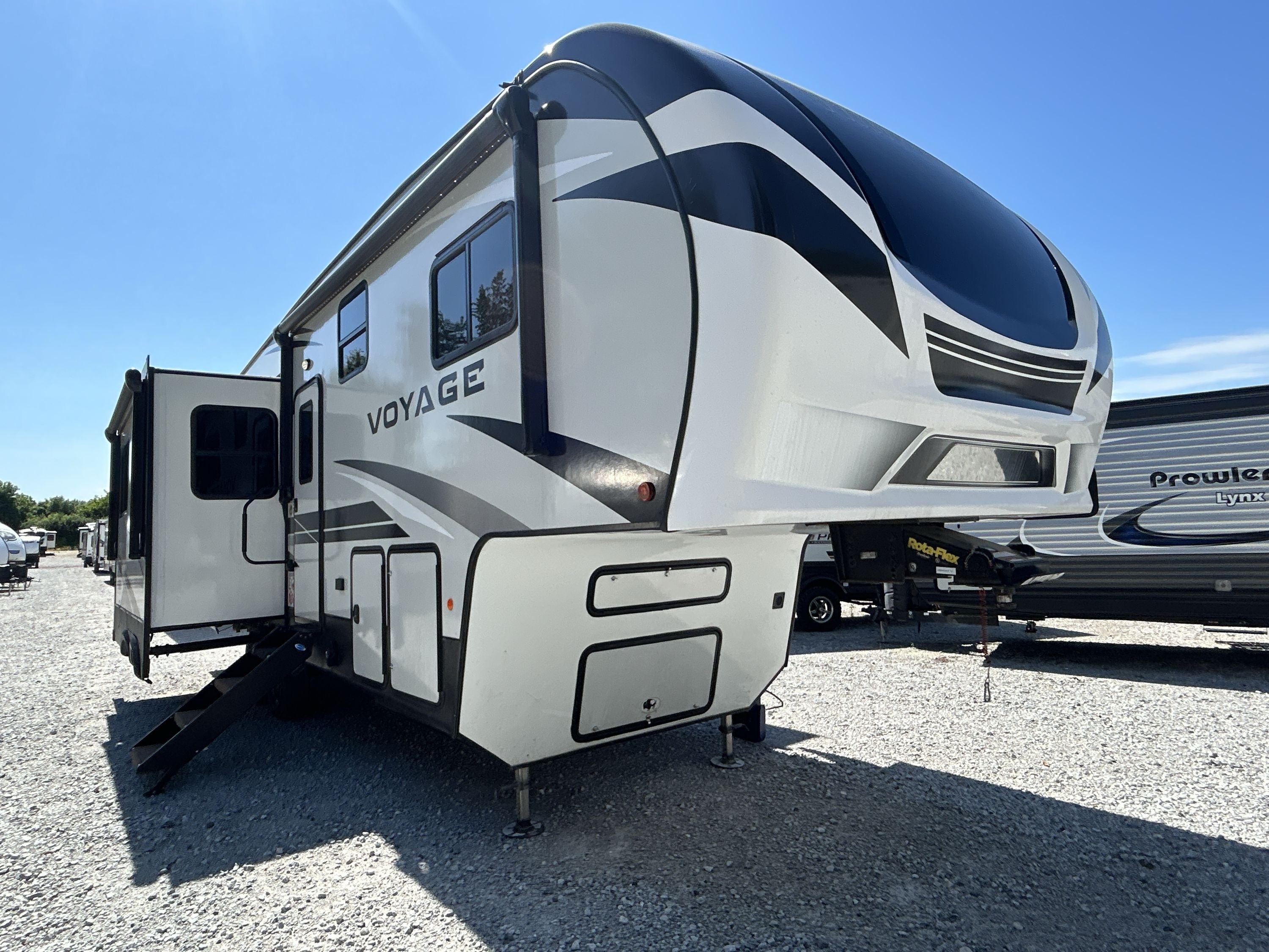 2021 Winnebago VOYAGE 2932RL RV