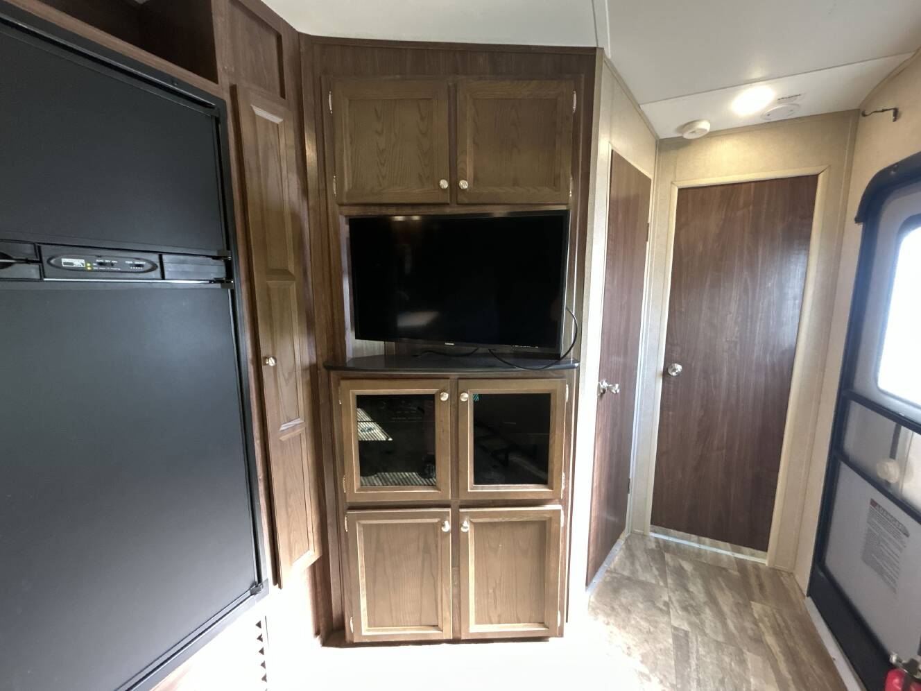 A photo of this 2017 Dutchmen RUBICON 2500
