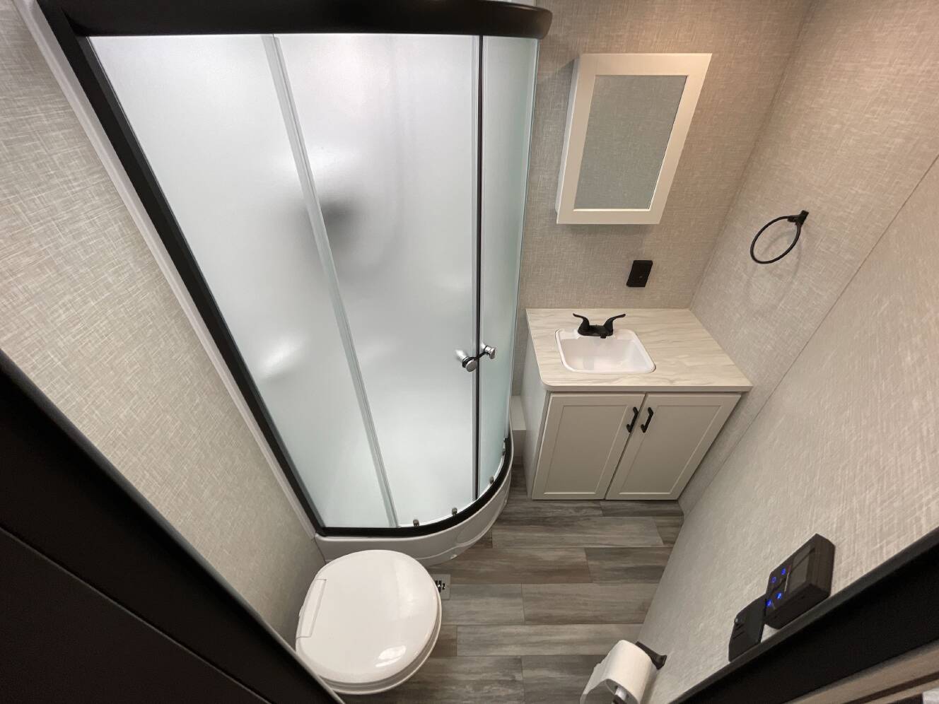A photo of this 2025 Jayco JAY FLIGHT SLX 333BTS