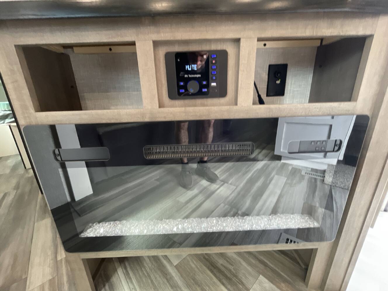 A photo of this 2025 Jayco JAY FLIGHT SLX 333BTS