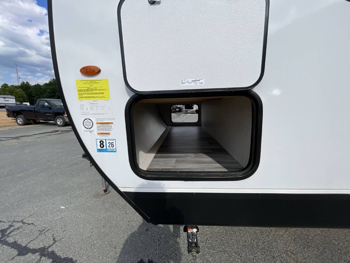 A photo of this 2025 Jayco JAY FLIGHT SLX 333BTS