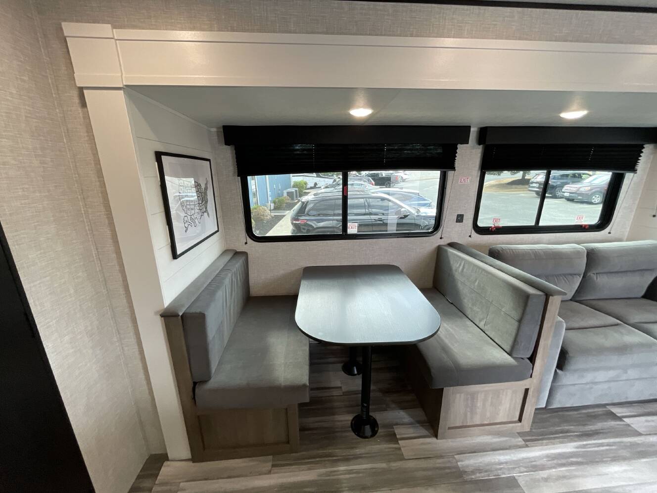 A photo of this 2025 Jayco JAY FLIGHT SLX 333BTS