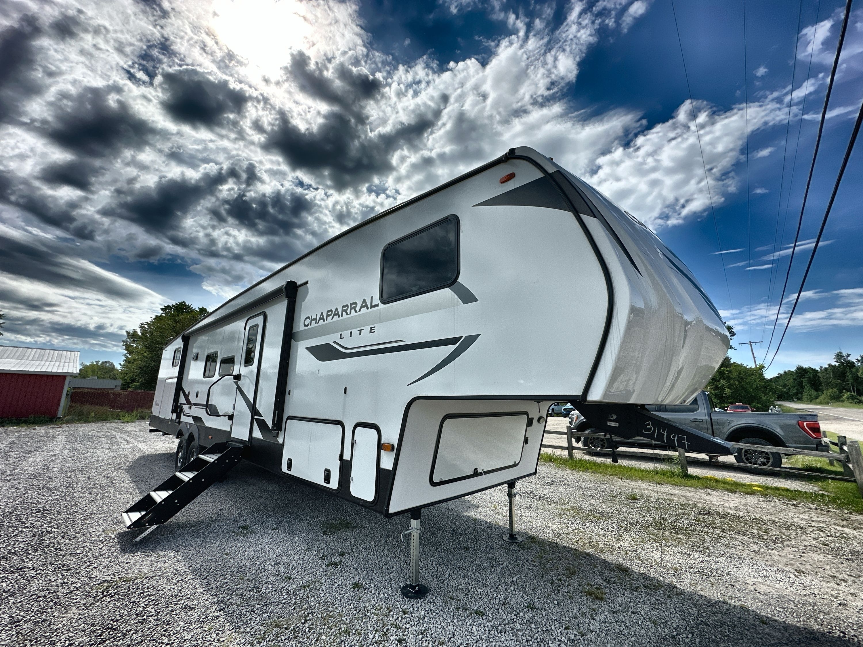2024 Coachmen CHAPARRAL LITE 368TBH in houghton lake MI