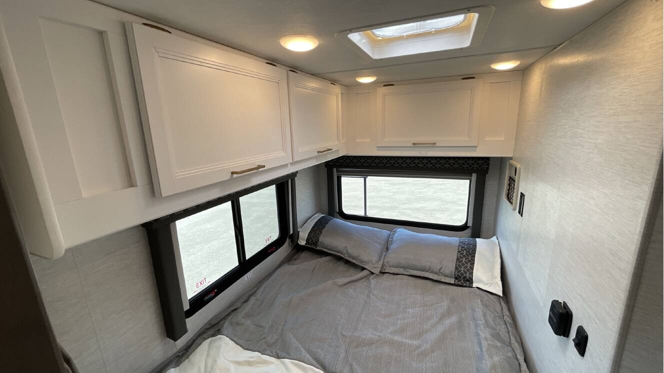 A photo of this 2025 Thor FREEDOM ELITE 22HEF