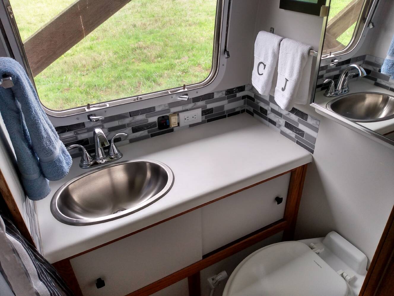 A photo of this 1992 Airstream EXCELLA 25
