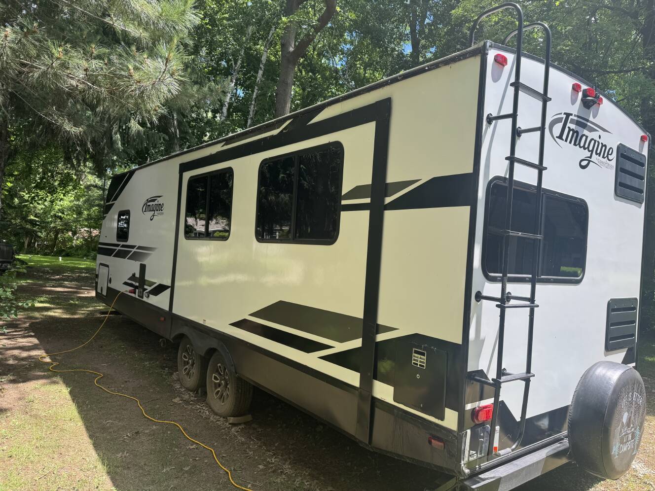 A photo of this 2021 Grand Design IMAGINE 2670MK
