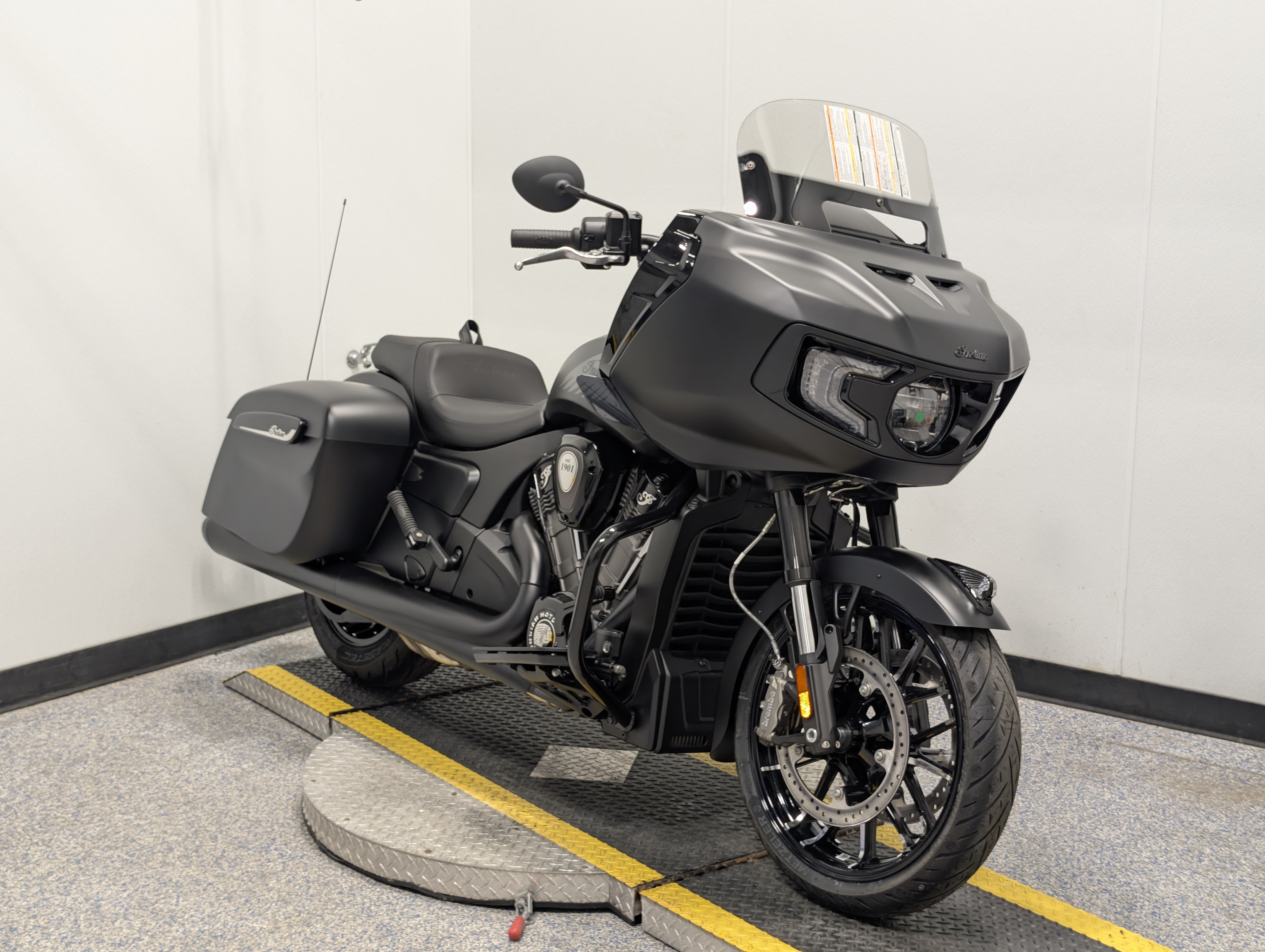 2024 Indian Motorcycle Challenger Dark Horse Spirit Smoke DARK HORSE in Auburn, MA