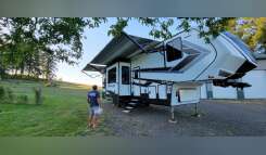 2021 Grand Design MOMENTUM G-CLASS 320G RV