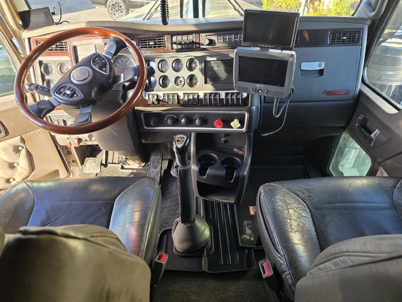2014 KENWORTH W900L