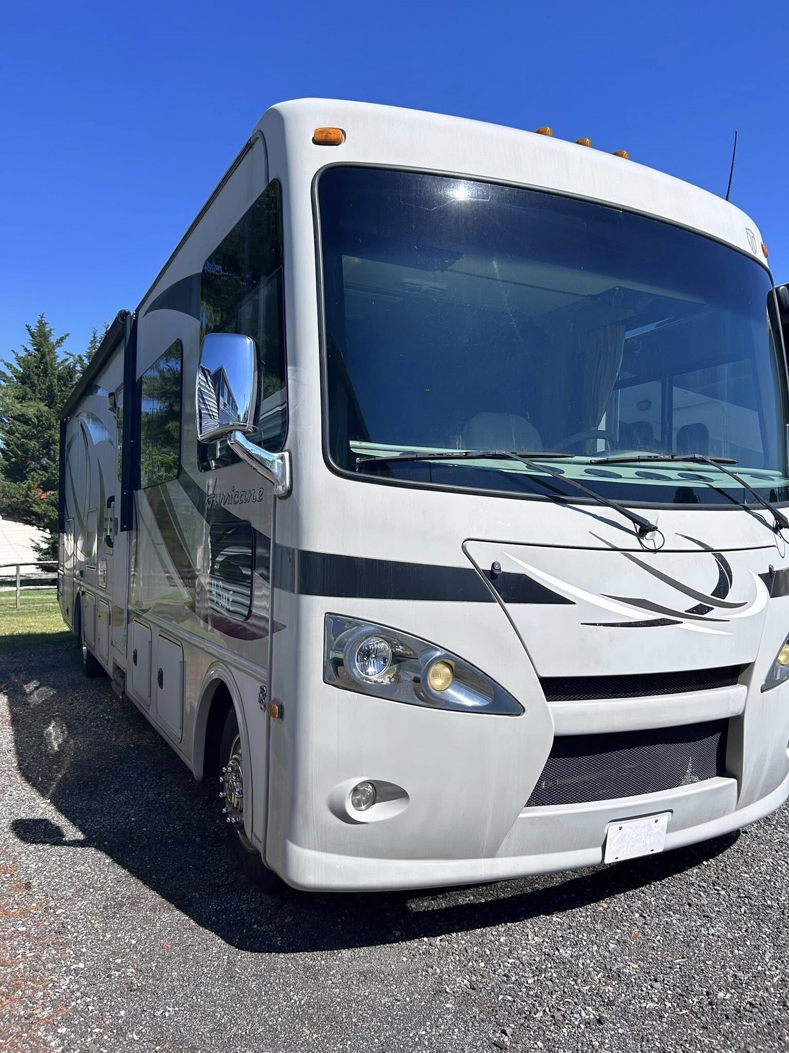 2014 Thor Motor Coach HURRICANE 34J in honey brook PA
