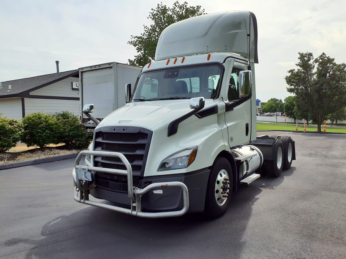 2023 FREIGHTLINER CASCADIA 116 in O Fallon, MO