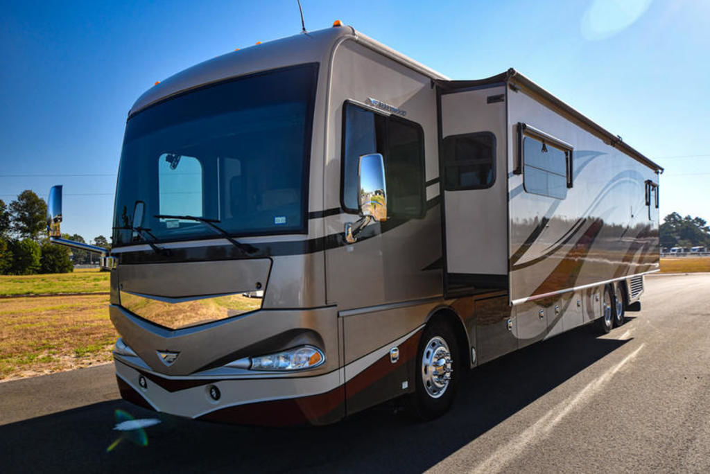 2015 Fleetwood Providence 42P in nacogdoches TX