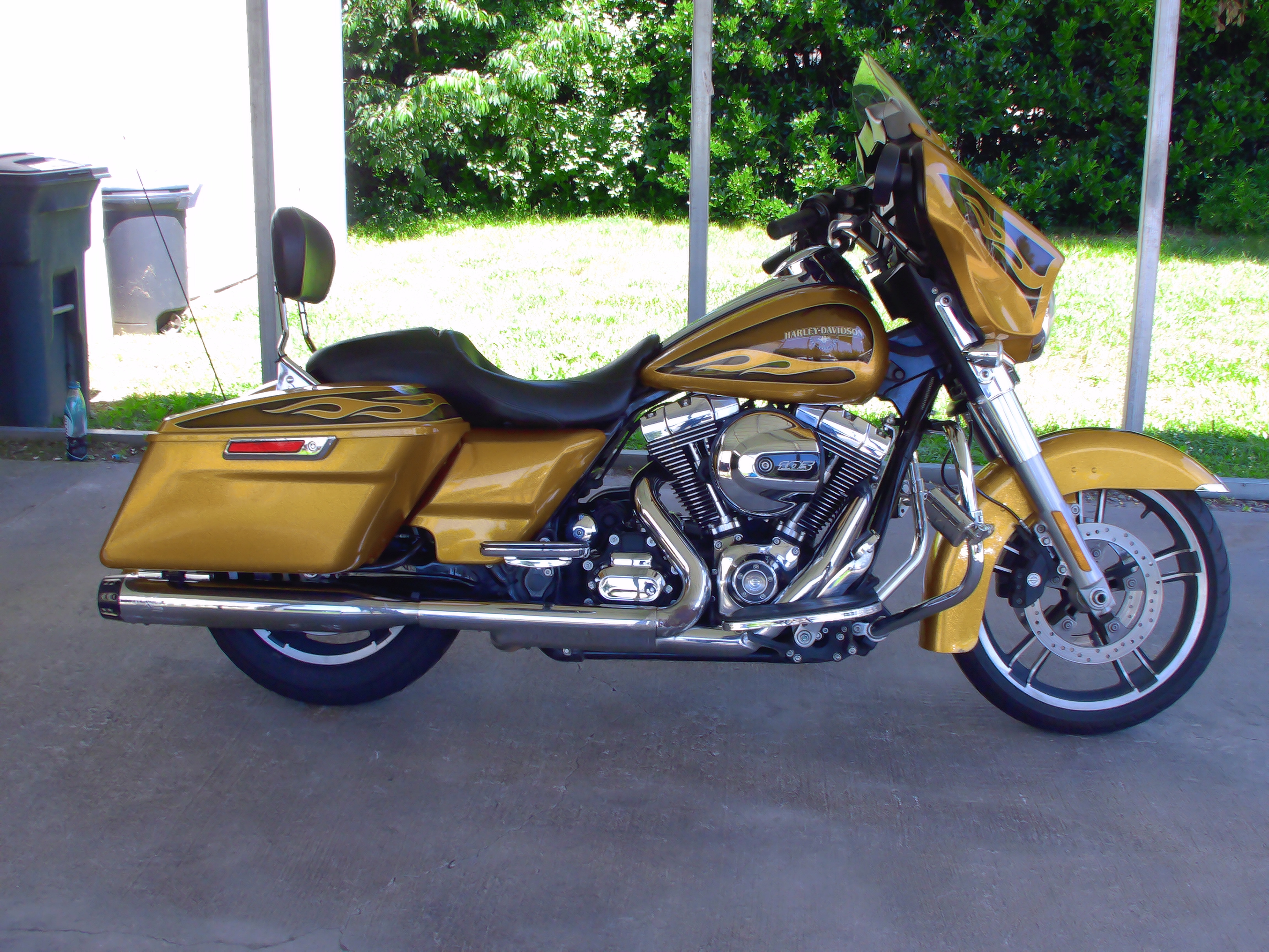 2016 Harley-Davidson STREET GLIDE FLHX in Asheville, NC