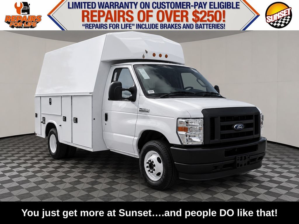 2024 Ford E-350SD in Sumner, WA