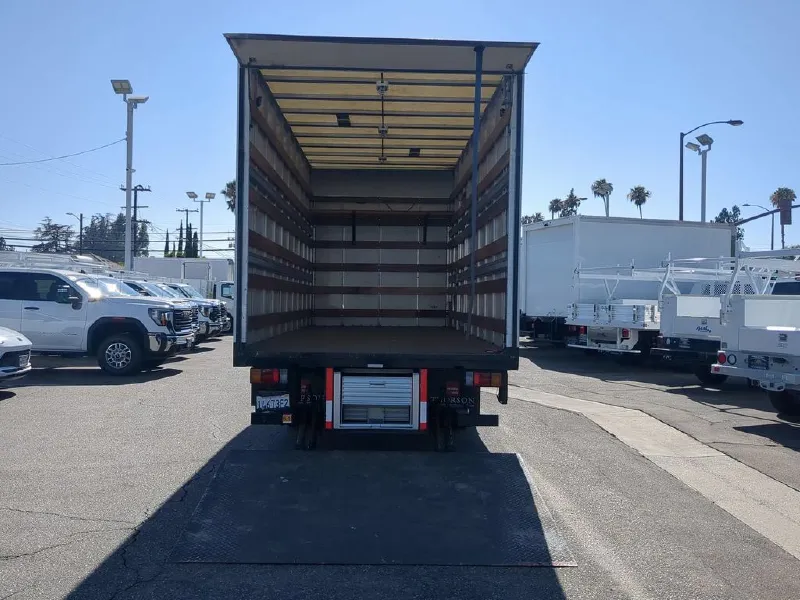 2017 ISUZU NRR