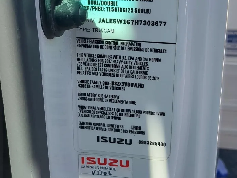 2017 ISUZU NRR