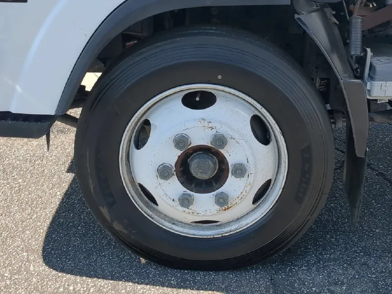 2017 ISUZU NRR