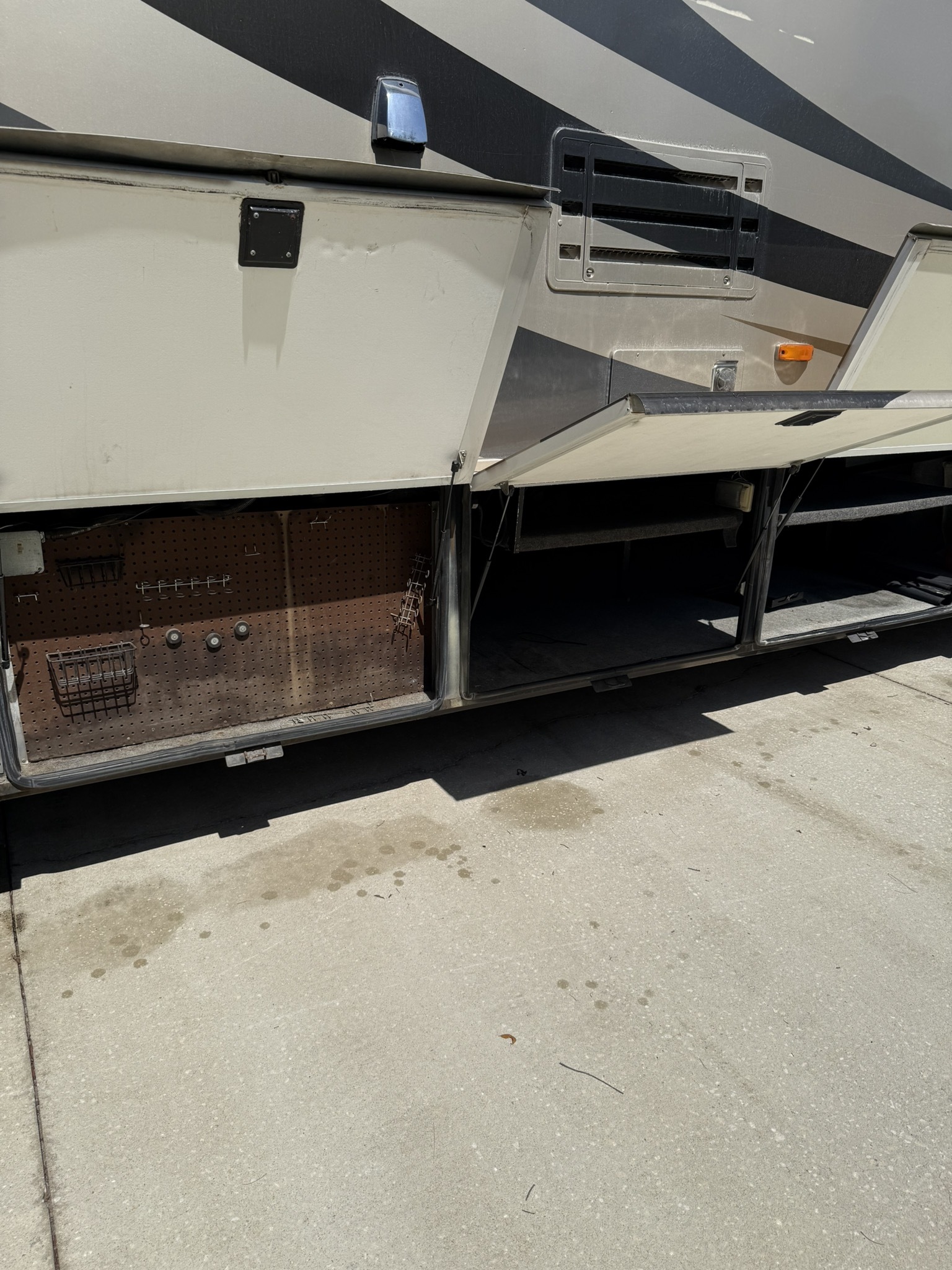 2002 Newmar DUTCH STAR 4097 in frostproof FL