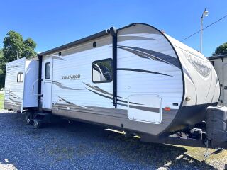 2016 FOREST RIVER WILDWOOD 31BKIS