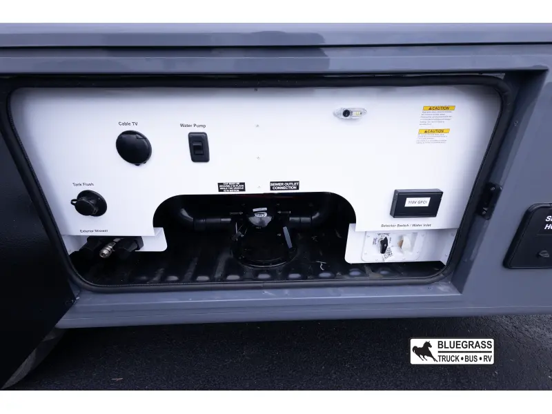 2026 GRAND DESIGN LINEAGE SERIES F 31ZW