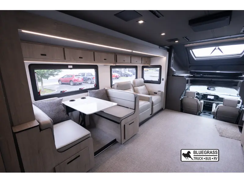 2026 GRAND DESIGN LINEAGE SERIES F 31ZW