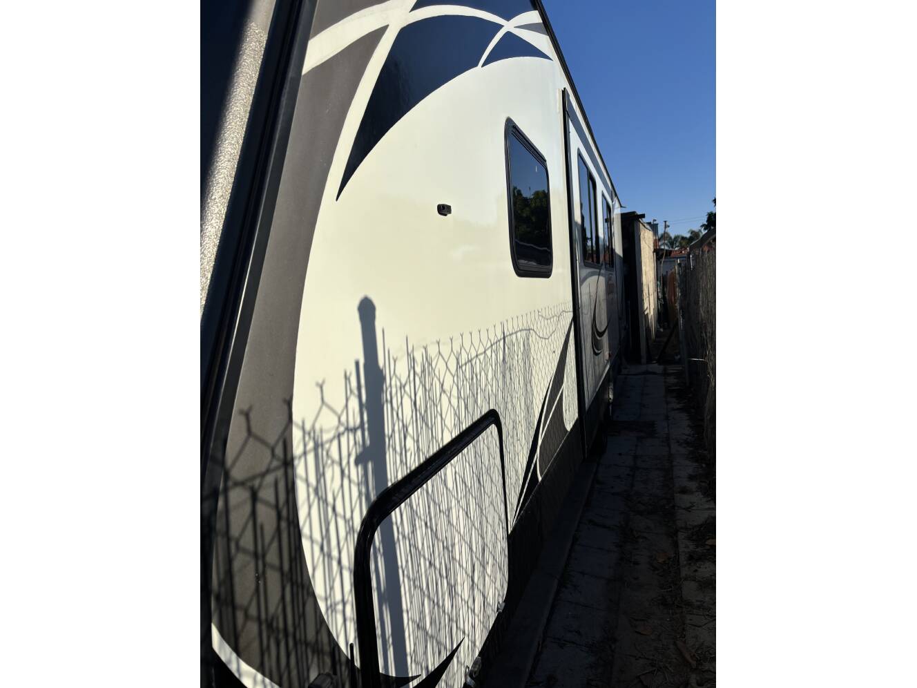 A photo of this 2017 Grand Design IMAGINE 2800BH