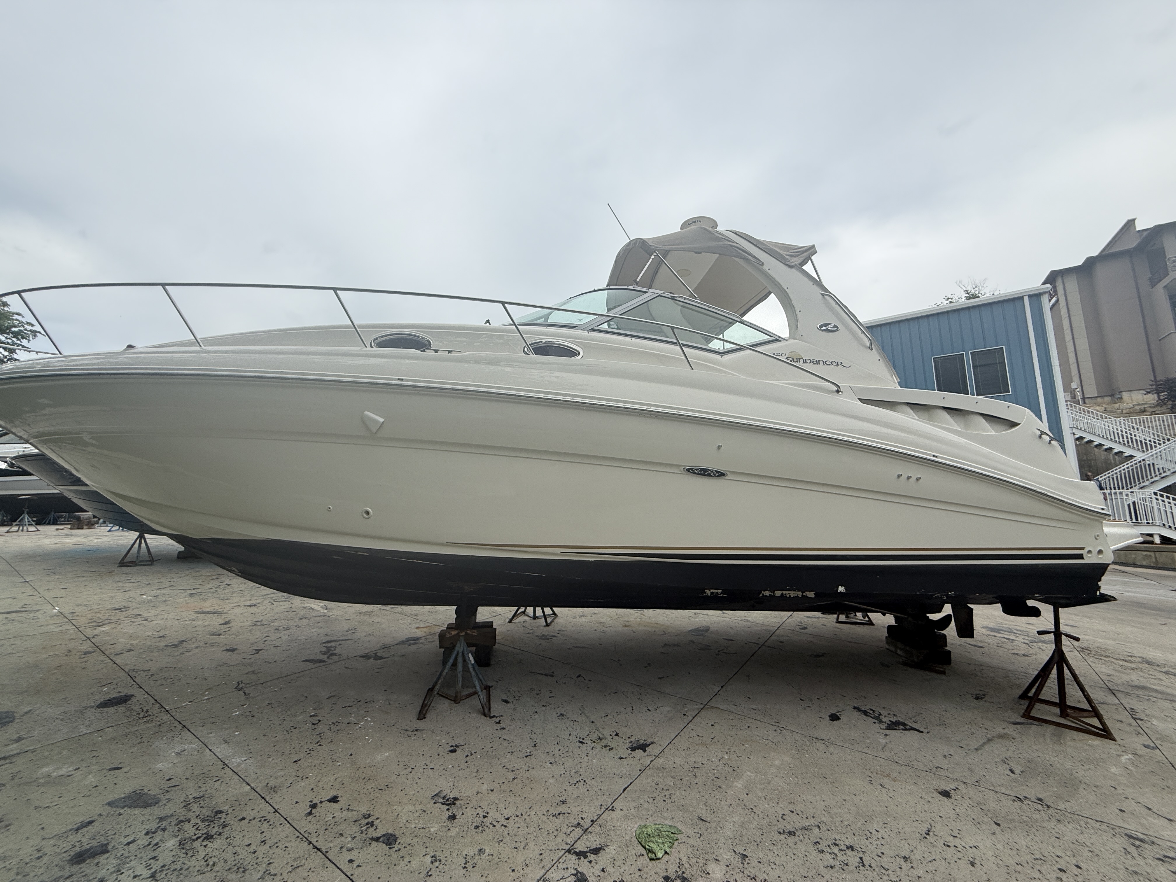 2003 Sea Ray Sundancer 320 390 in lake ozark MO