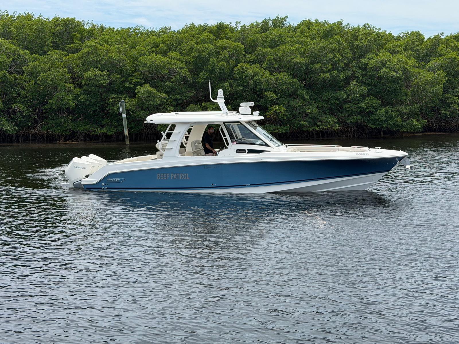 2022 Boston Whaler 350 REALM in key largo FL