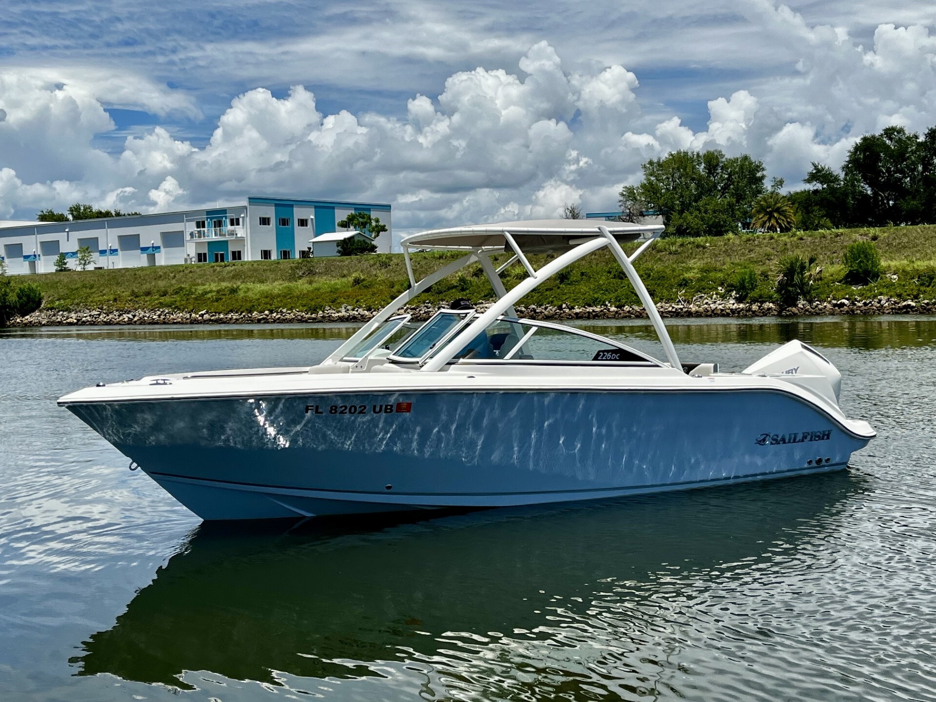 2024 Sailfish 226 DC in venice FL