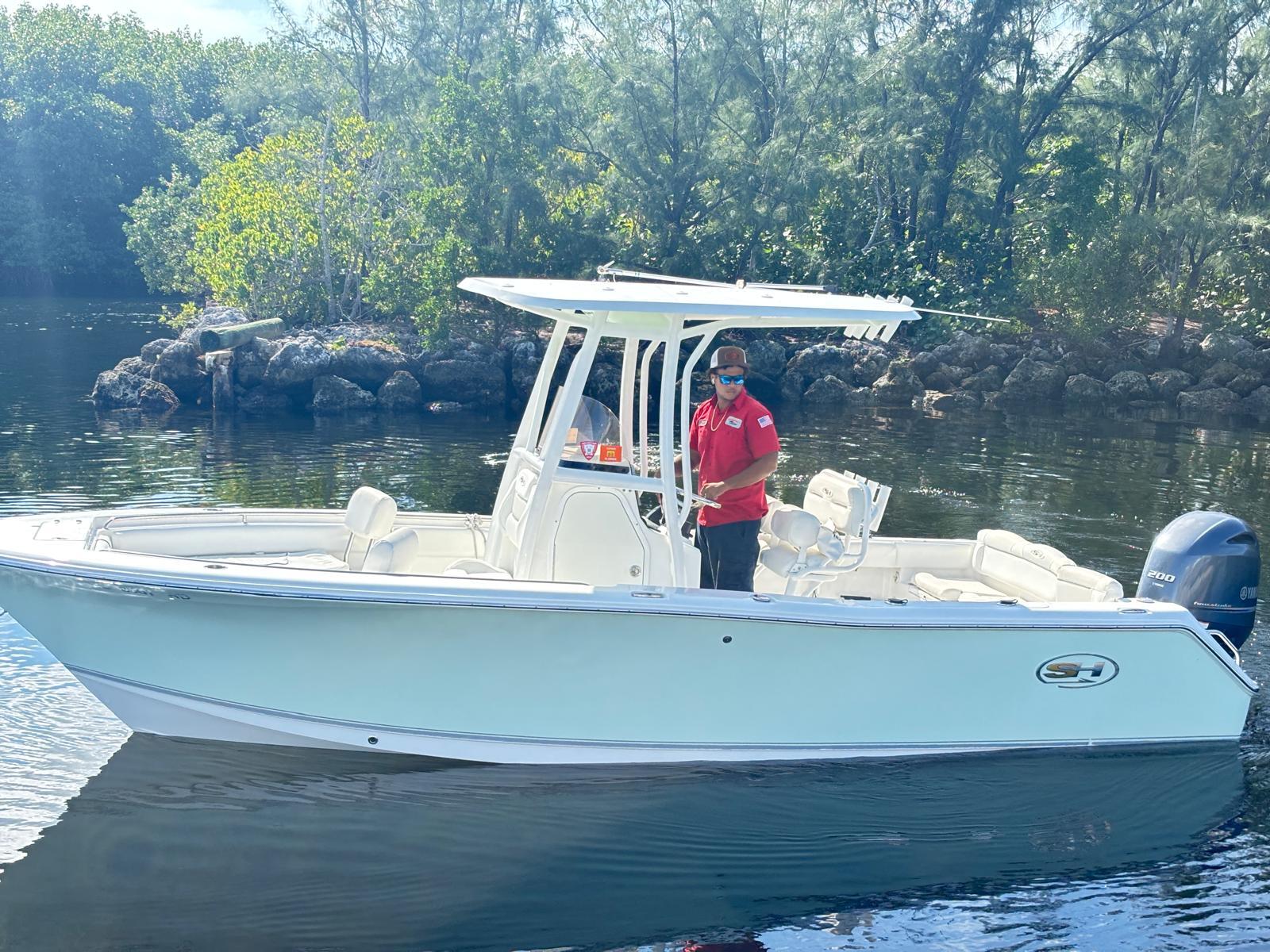 2016 Sea Hunt ULTRA 225 in key largo FL