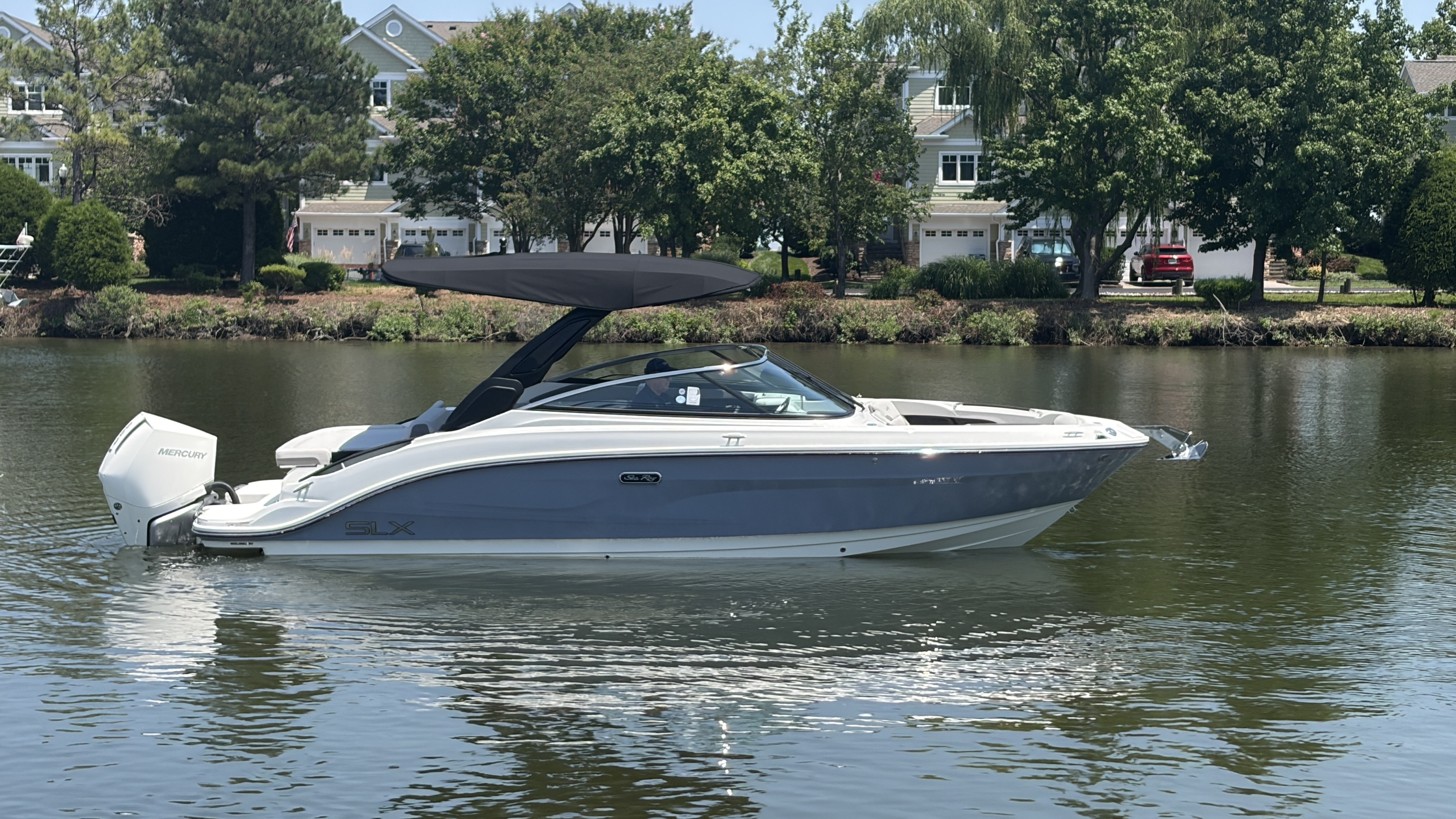 2026 Sea Ray SLX 260 Outboard W 230 in grasonville MD