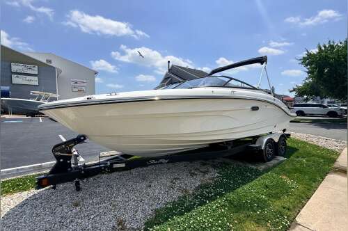 2026 Sea Ray SPX 210 Outboard in somers point NJ