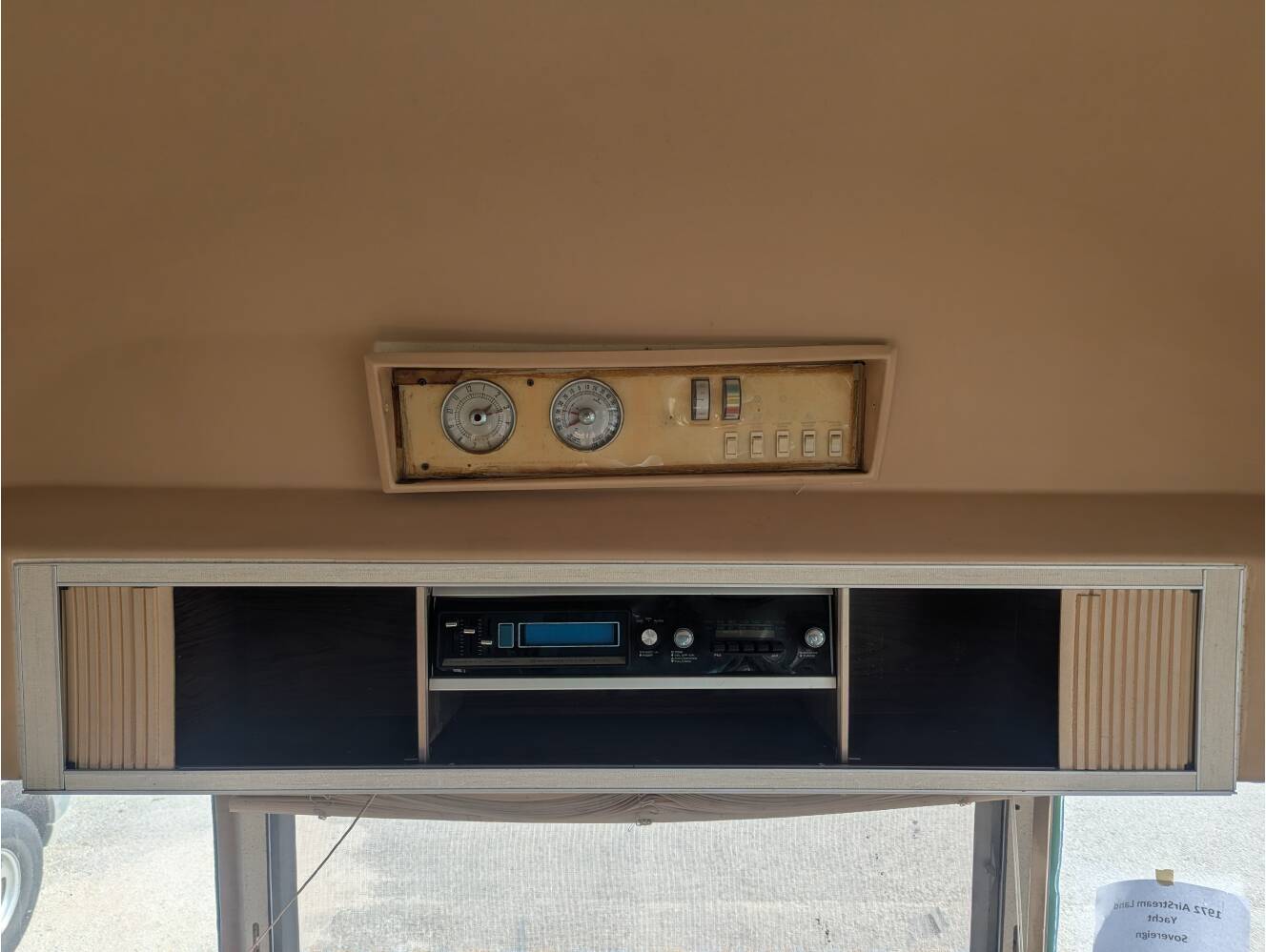 A photo of this 1972 Airstream INTERNATIONAL LAND YACHT SERIES SOVEREIGN