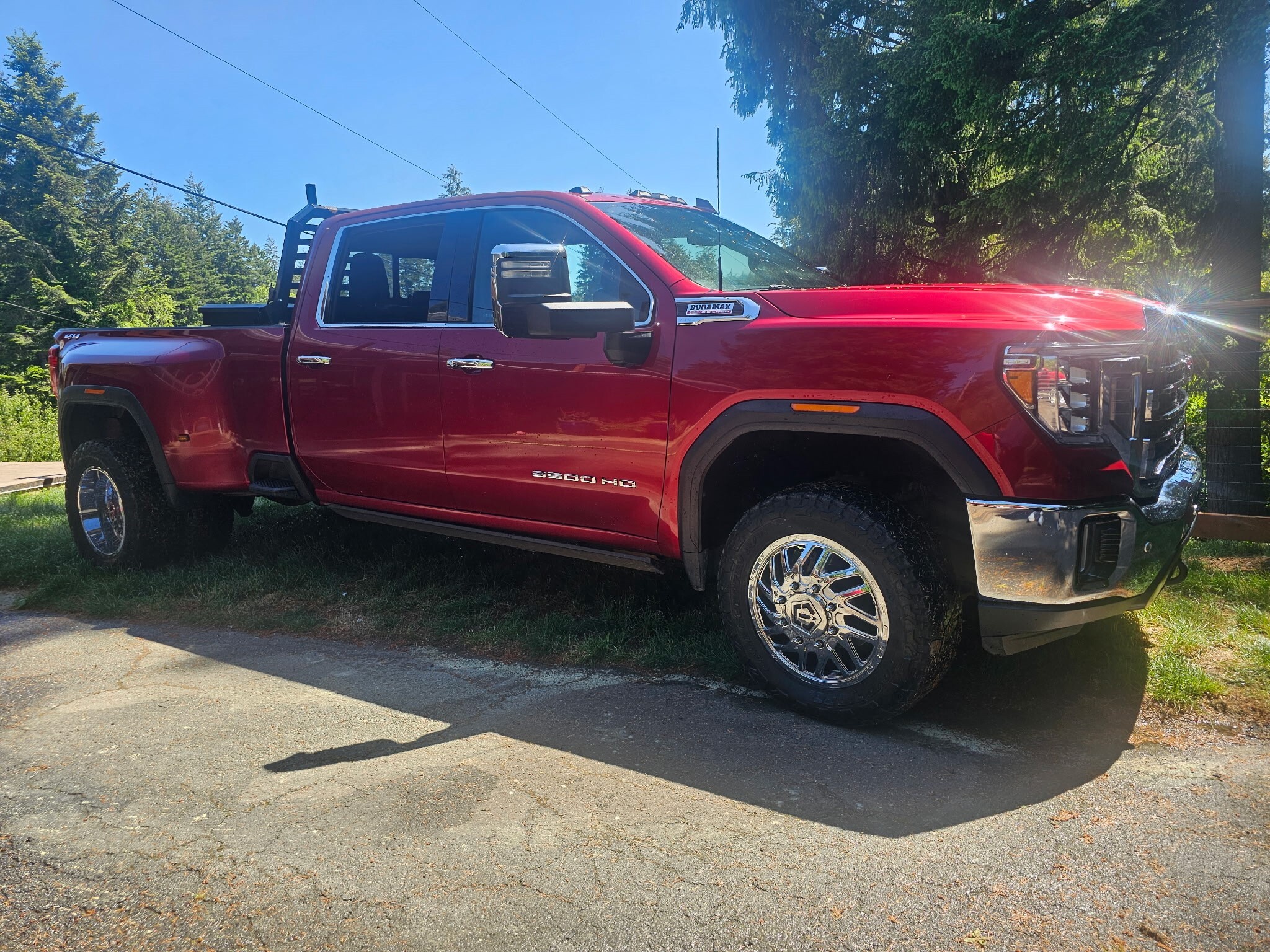 2021 GMC 3500 HD in Coos Bay, OR