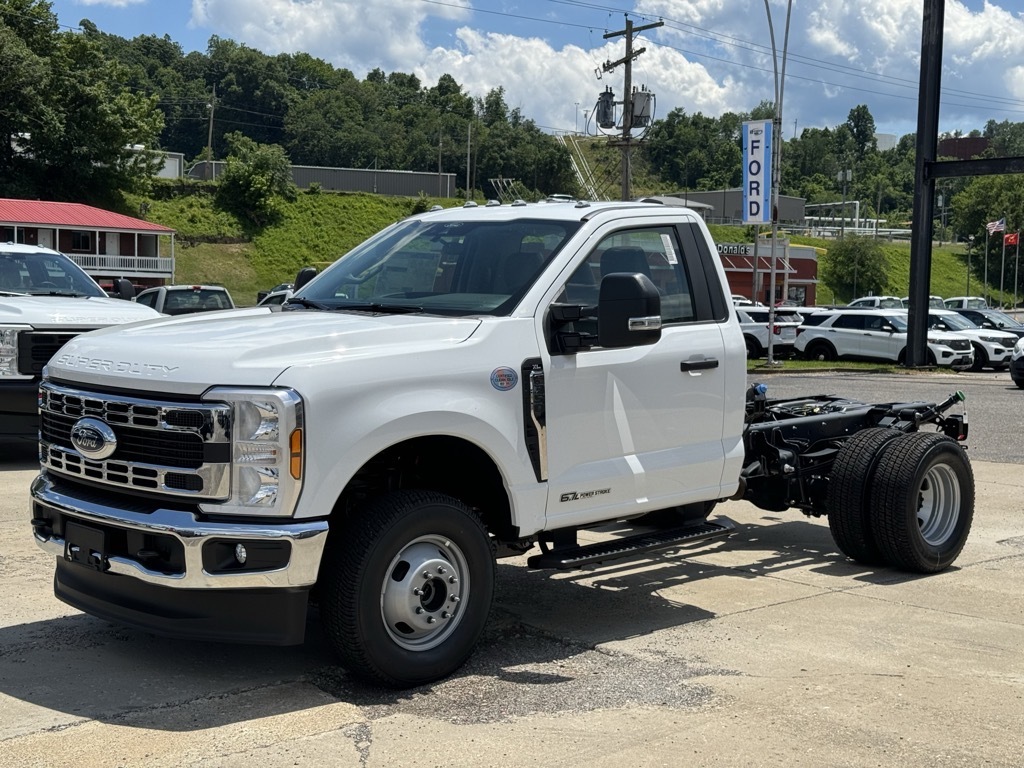 2026 FORD F350 XL in Saint Marys, WV