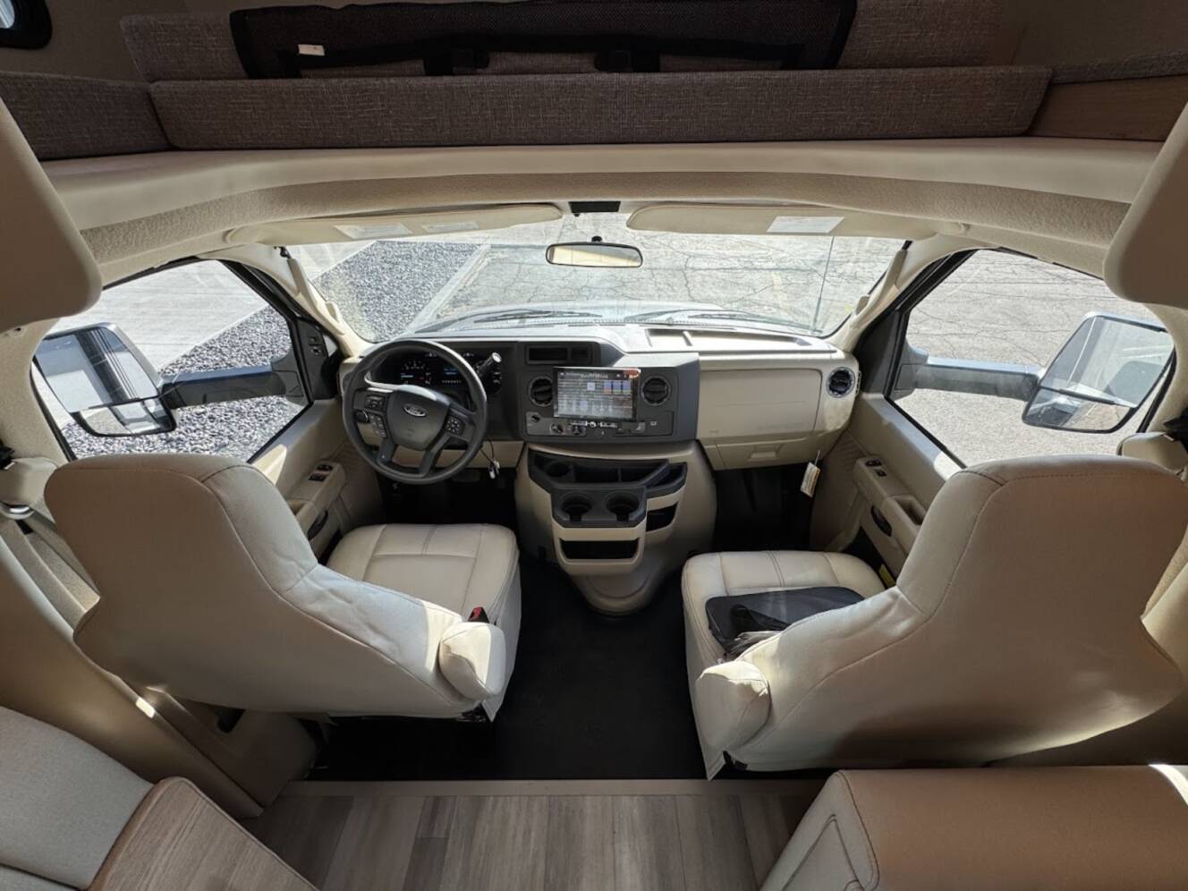 A photo of this 2026 Thor Motor Coach FOUR WINDS 29K
