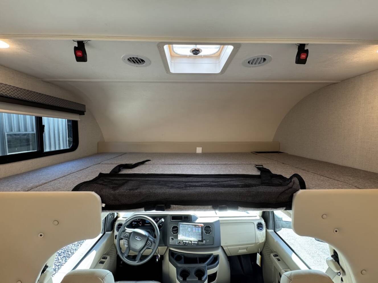 A photo of this 2026 Thor Motor Coach FOUR WINDS 29K