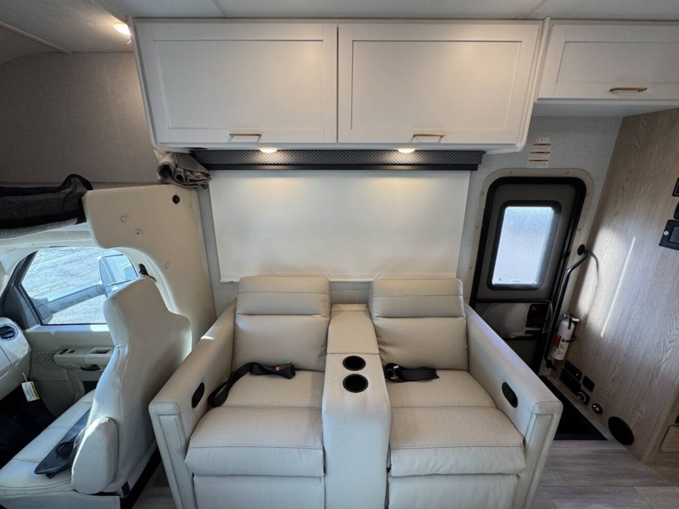 A photo of this 2026 Thor Motor Coach FOUR WINDS 29K
