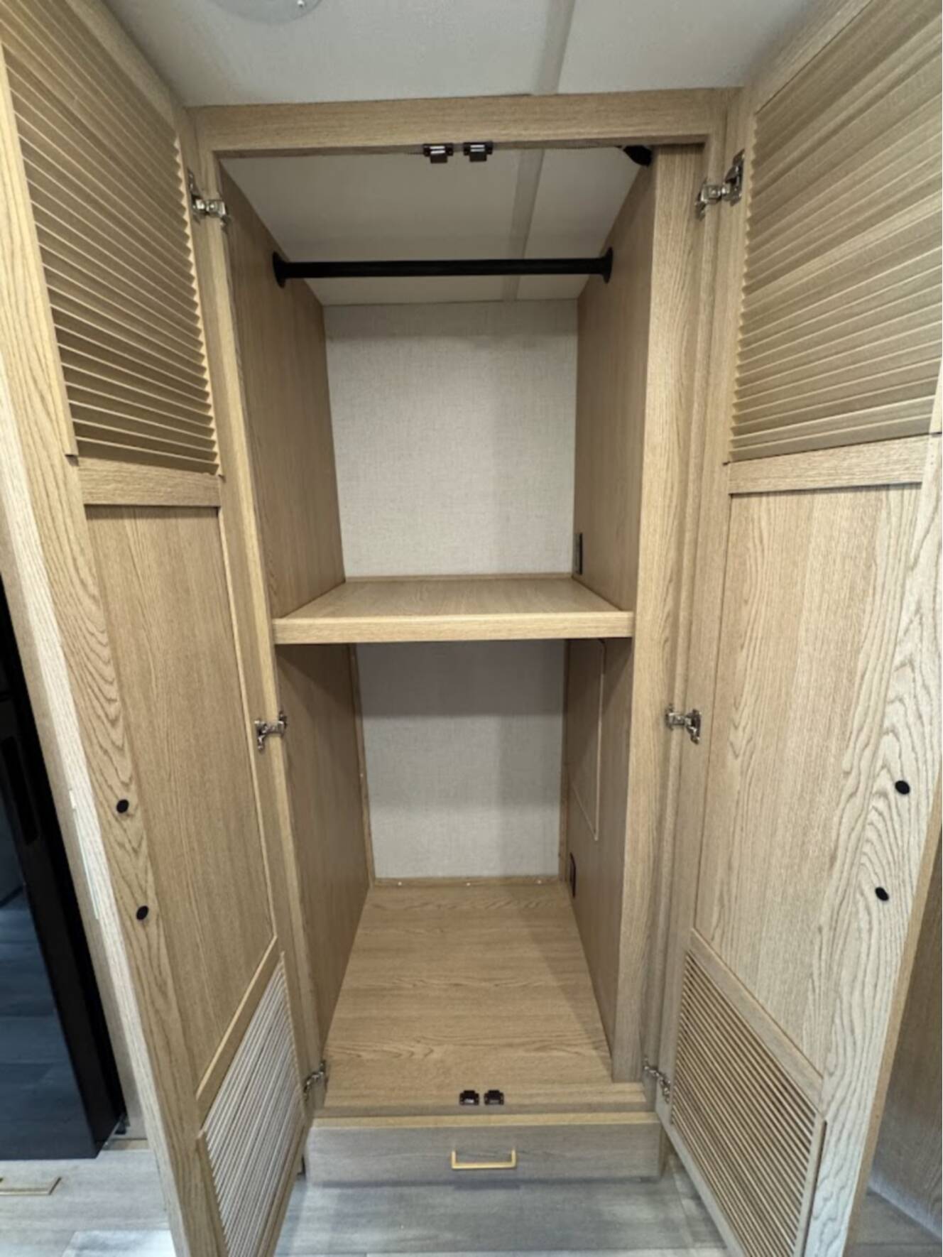 A photo of this 2026 Thor Motor Coach FOUR WINDS 29K
