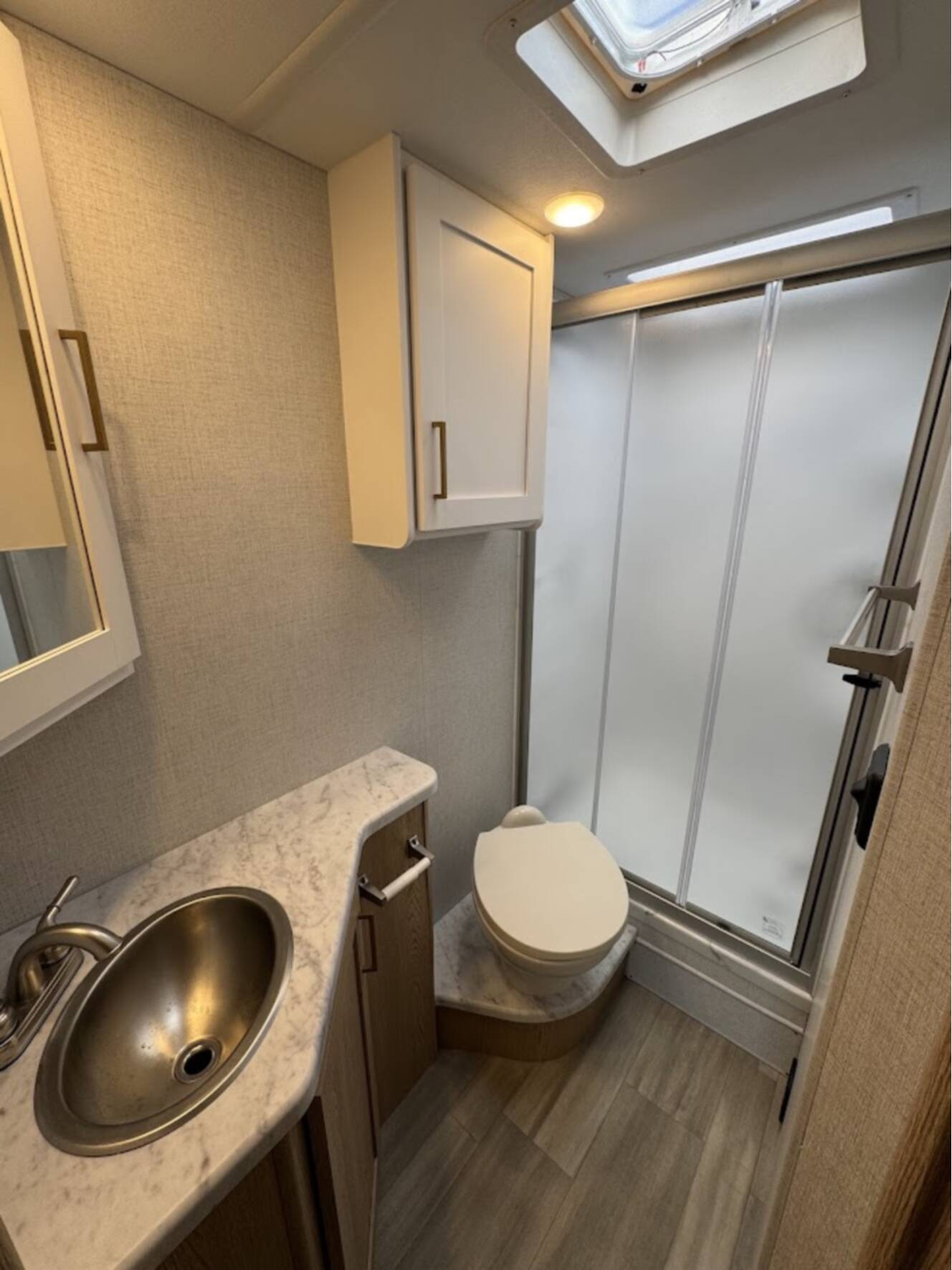 A photo of this 2026 Thor Motor Coach FOUR WINDS 29K