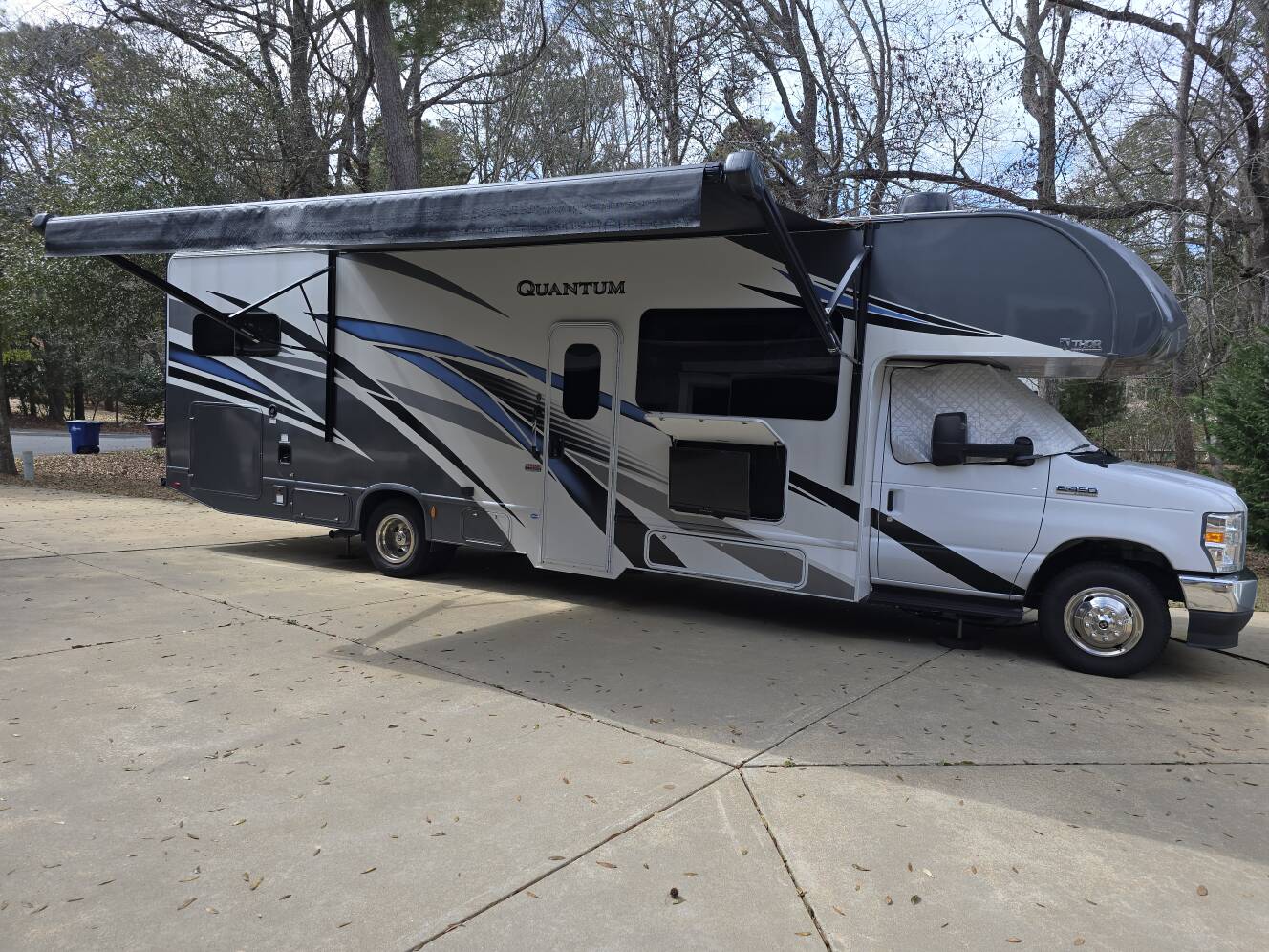 A photo of this 2023 Thor Motor Coach QUANTUM WS31