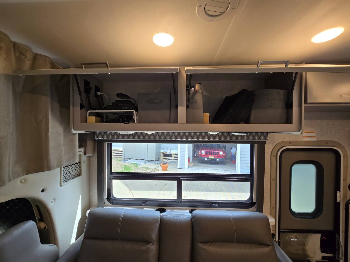 A photo of this 2023 Thor Motor Coach QUANTUM WS31