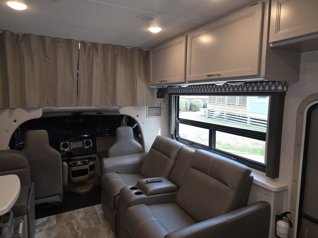 A photo of this 2023 Thor Motor Coach QUANTUM WS31